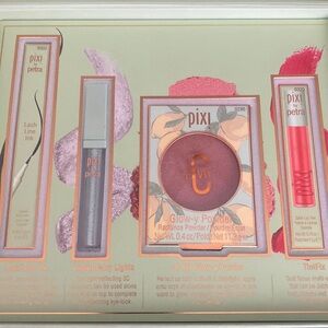 Pixi gift set. Brand new.
